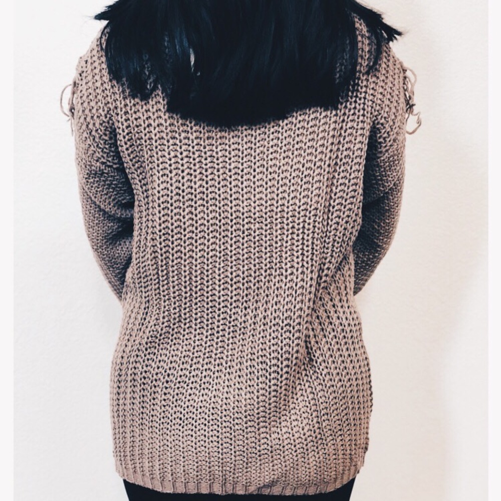 Stacie Fringe Knit - Picture 5 of 5